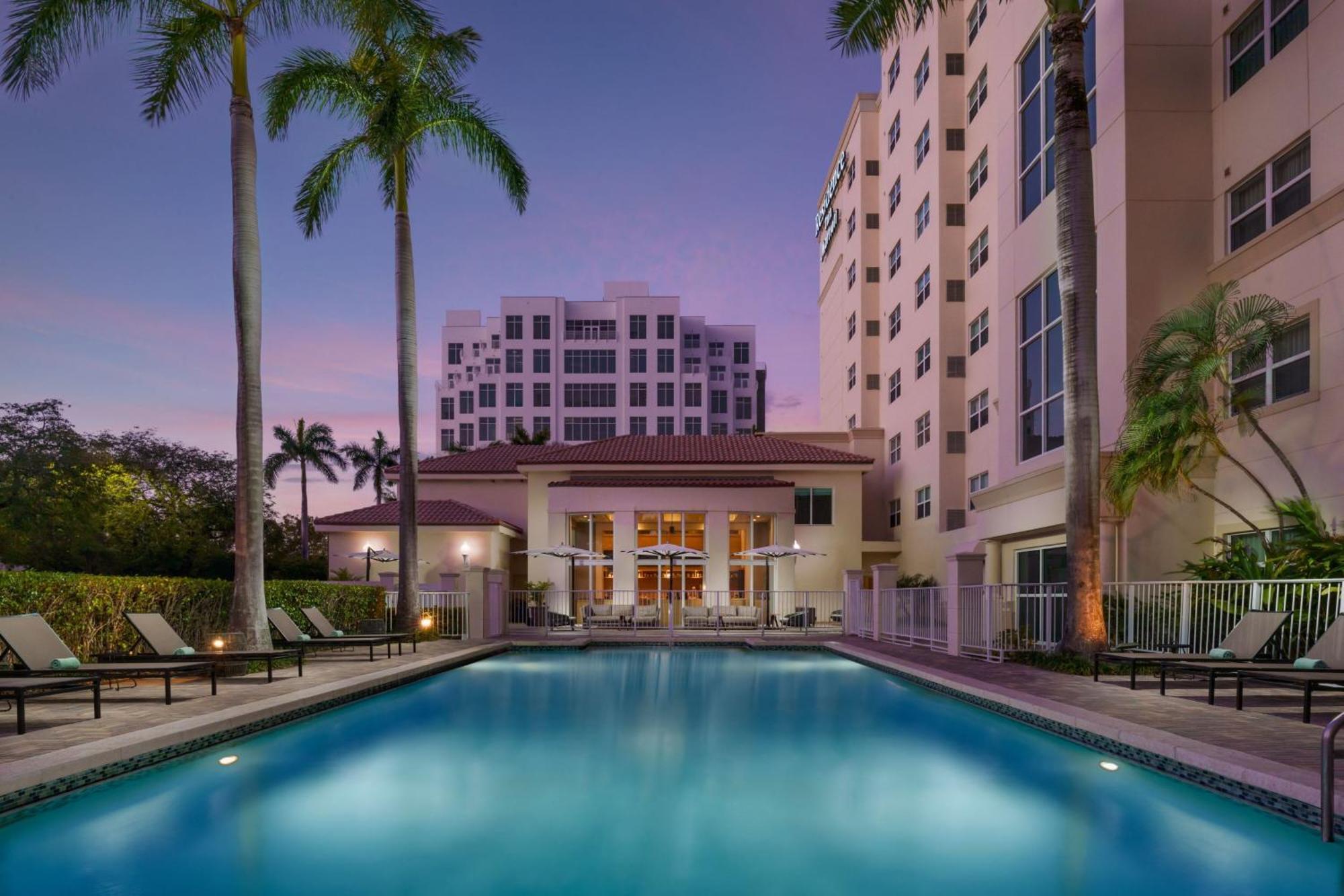 Residence Inn By Marriott Miami Aventura Mall Bagian luar foto